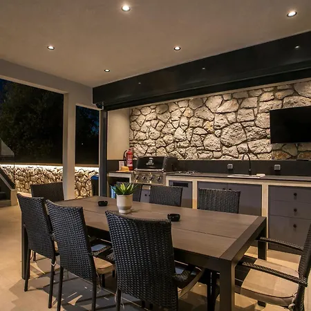 Dream Villa *